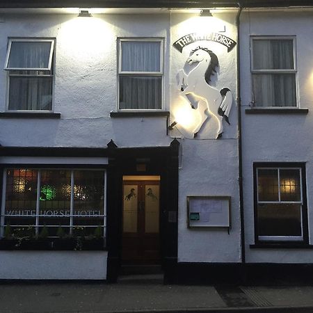 Hôtel White Horse à Builth Wells Extérieur photo